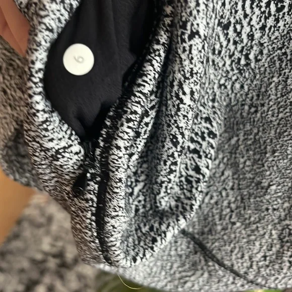 Lululemon Rush Hour Long Sleeve - Picture 7 of 7